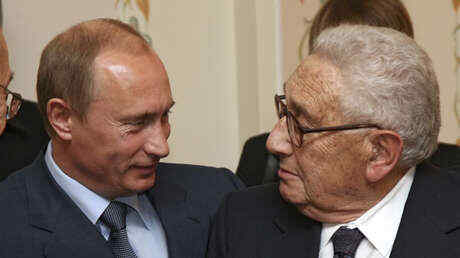 Putin expresa su profundo pésame por la muerte de Henry Kissinger