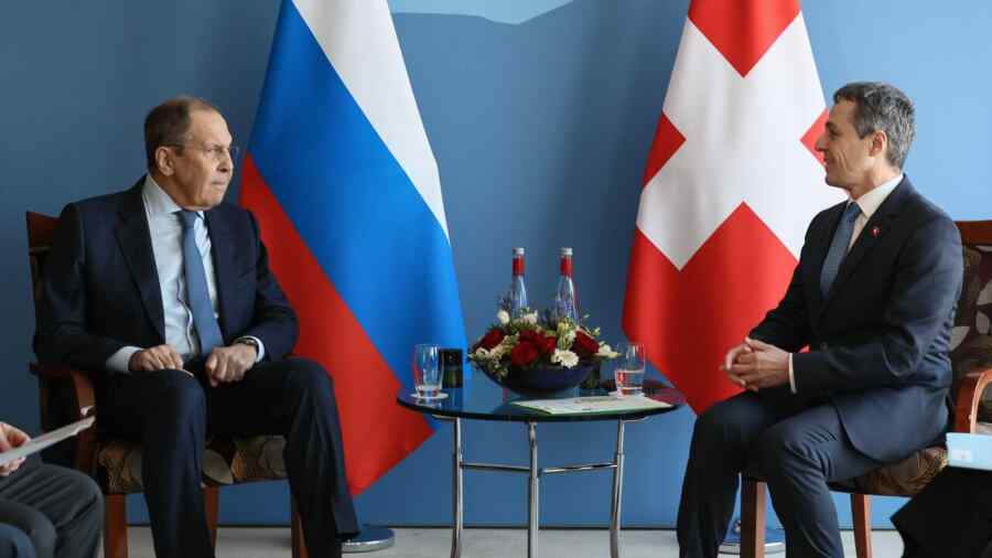 Rusia se salta la conferencia celebrada por Suiza en Ucrania mientras Berna afirma que "no hay paz posible sin Moscú"