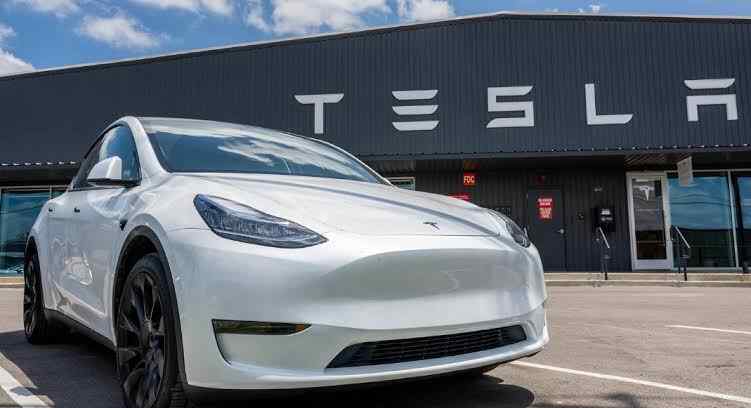 Tesla baja sus precios en China, Europa y Estados Unidos