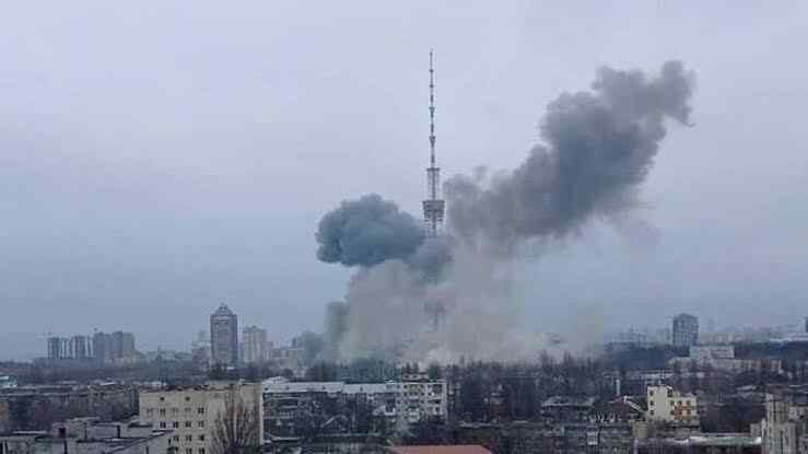 Ucrania confirma la destrucción de la torre de televisión en Járkov