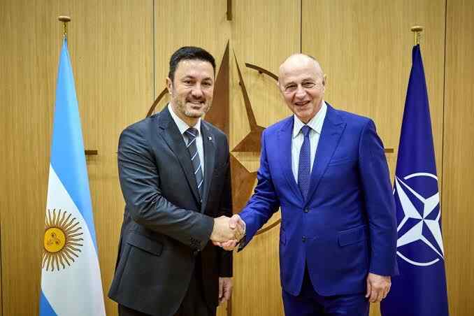 Argentina solicita su ingreso a la OTAN como socio global