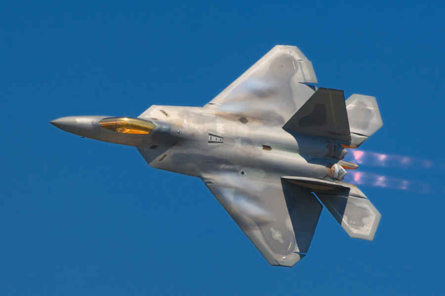 Nueva tecnología china pone en riesgo la capacidad de combate del F-22