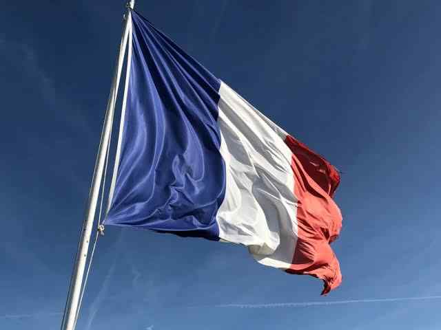 Francia enfrenta reclamos para devolver miles de millones a Haití