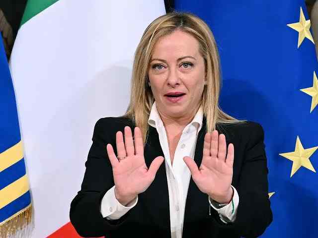 Fuerte batalla política en torno a la propuesta, presentada por la primera ministra, Giorgia Meloni