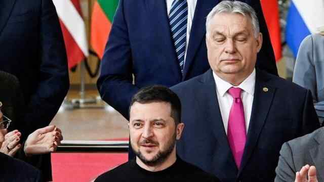 Los líderes europeos juegan con fuego al verse envueltos en un conflicto en Ucrania