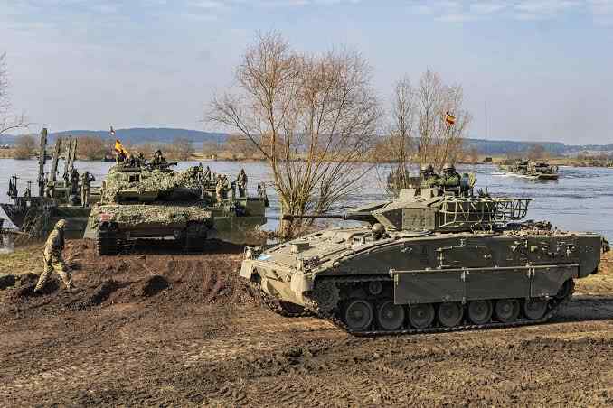 Los ejercicios de defensa firme de la OTAN indican preparación para un 'conflicto potencial' con Rusia