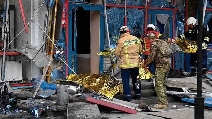 Seis personas han muerto y 35 han resultado heridas tras un ataque ucraniano con drones en la provincia rusa de Bélgorod,